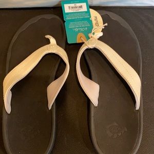 Olukai Ohana Size 8 Women